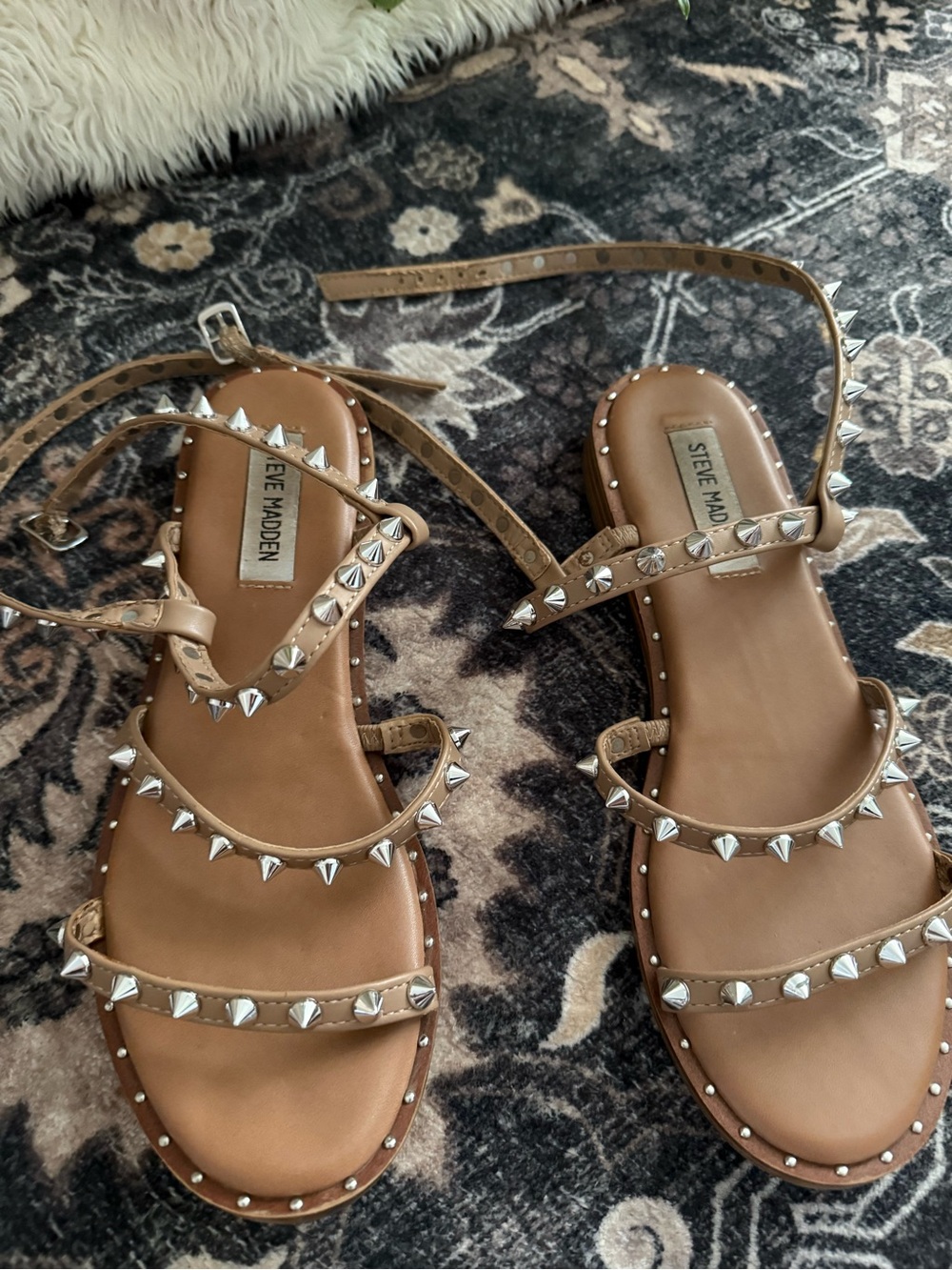 Steve Madden Tan Pyramid-Stud Ankle Tie Sandals